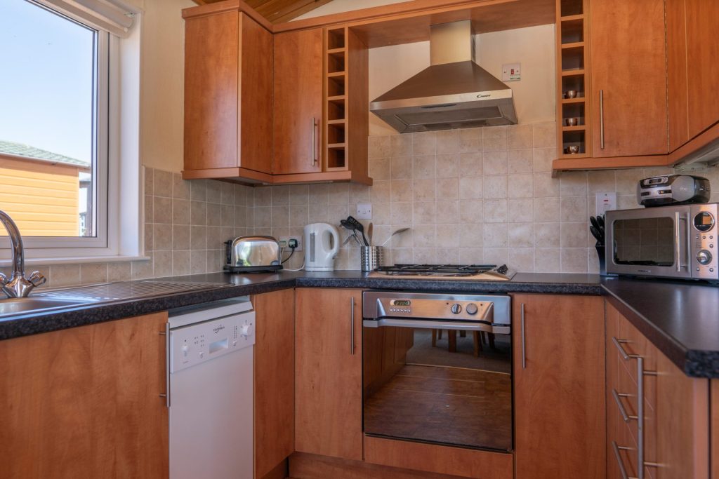 26 Ocean view lodge at Mullacott Park is perfectly positioned to explore the North Devon coastline & enjoy numerous North Devon attractions.