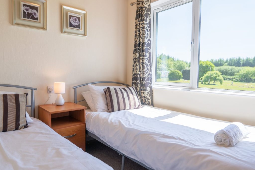 26 Ocean view lodge at Mullacott Park is perfectly positioned to explore the North Devon coastline & enjoy numerous North Devon attractions.