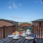 Family Lodge sleeps up to 6, countryside views and near to beach for surfing