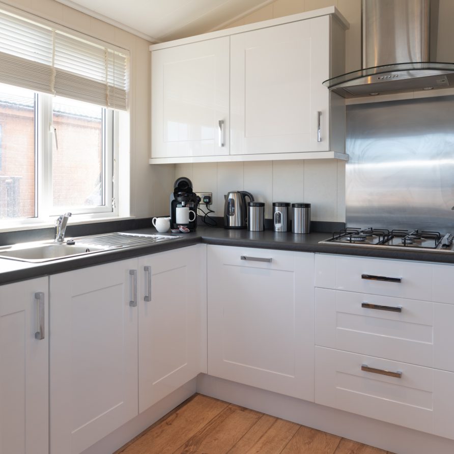 56 Meadow View, 3 bed lodge sleeps 6 north devon , for surfing, walking, dogs friendly