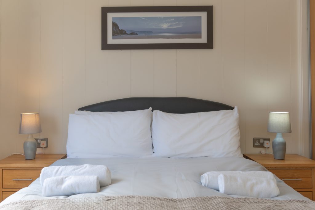 56 Meadow View, 3 bed lodge sleeps 6 north devon , for surfing, walking, dogs friendly