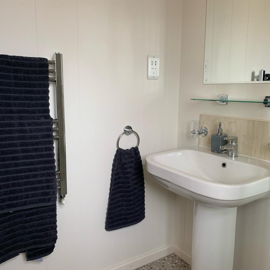 23 Ocean View hot tub, north devon holiday accommodation